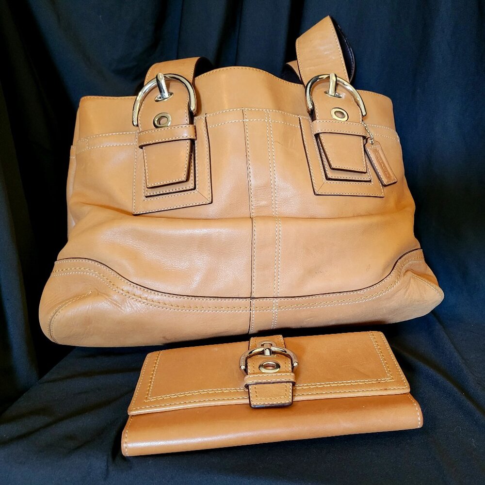 Coach Legacy Tan Leather Shoulder Bag Tote C0849-F12303 GUC WITH matching wallet